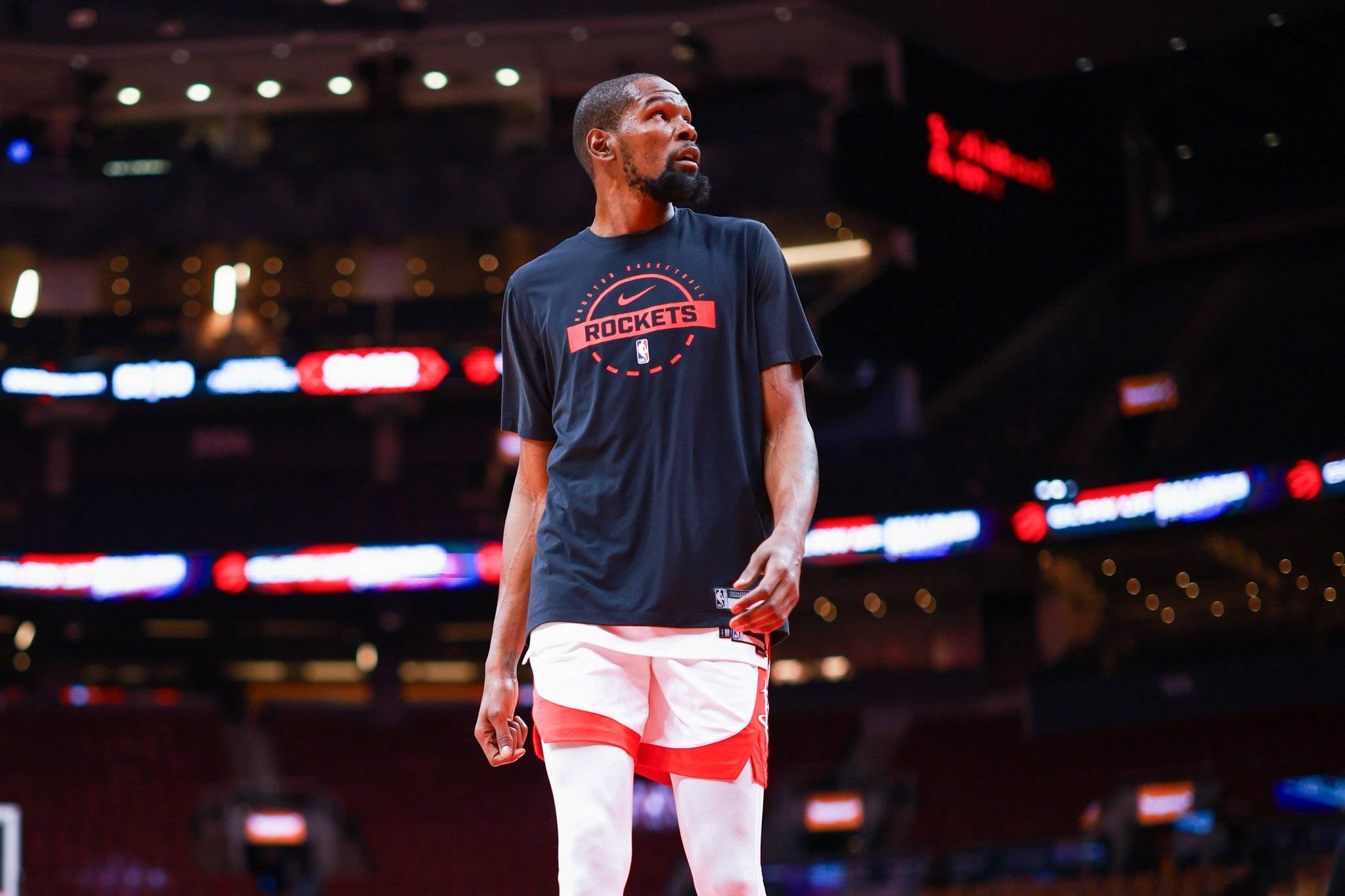 哈登伤情更 哈登伤情更